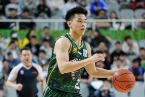 37分5板11助！季孟年：林葳在真正享受季后赛舞台 似当年王仕鹏